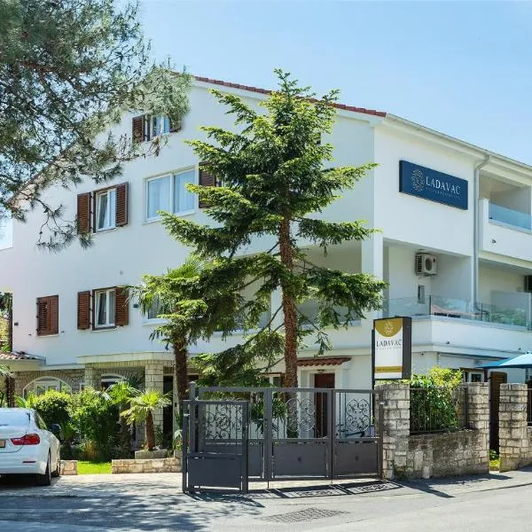 Villa Ladavac B&B, hotel v Rovinji
