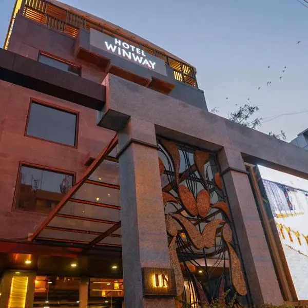 Hotel Winway、インドールのホテル