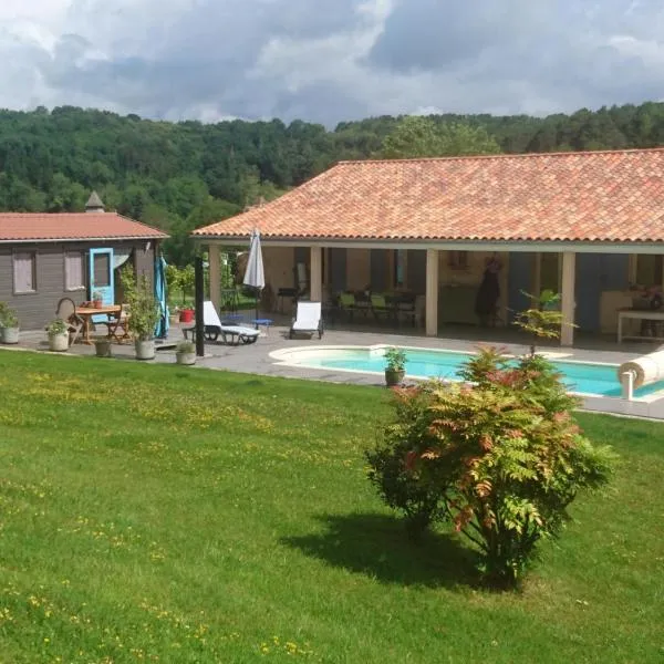 Chambre d'Hôtes Les Bruyères, hotel a Cadouin