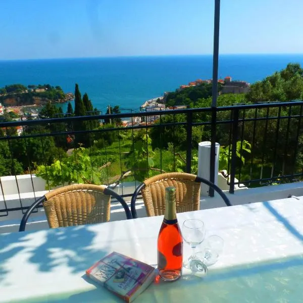 Apartment Djakonovic Mladen, hotel in Ulcinj