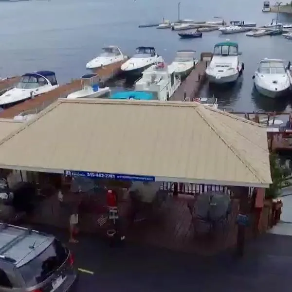 Hills Motel & Marina, hotel v destinaci Alexandria Bay