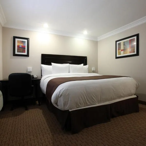 Raincross Hotel Riverside, hotel in Riverside