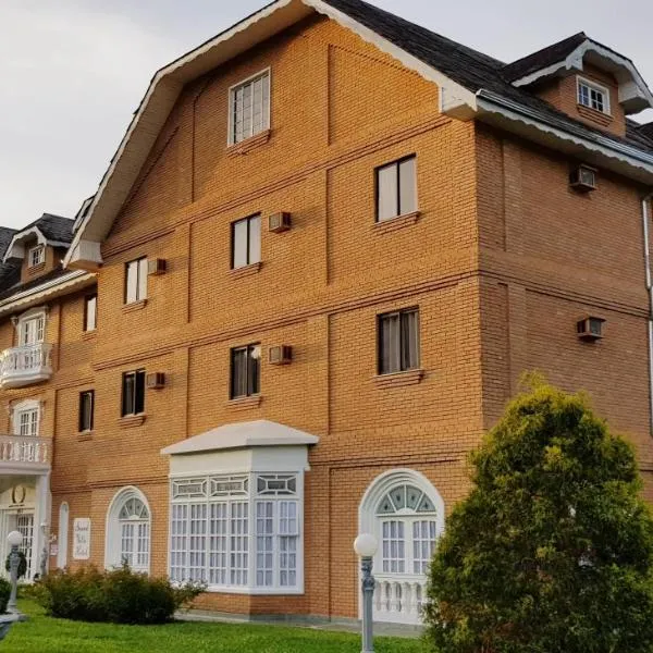 Grand Ville Hotel, hotel in São Lourenço