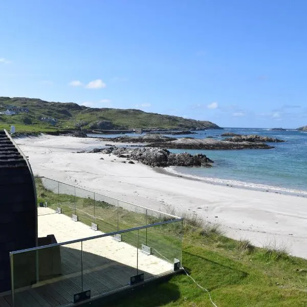 The Beach Bothies, hotel en Brenish