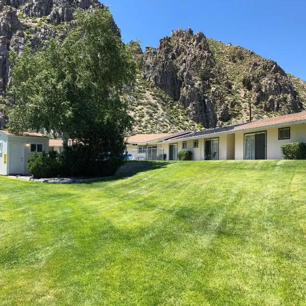 Meadowcliff Lodge Coleville, hotel v destinaci Coleville