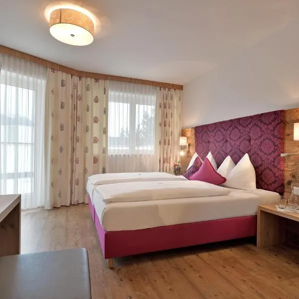 Hotel Tiroler Stuben, готель у місті Вергль