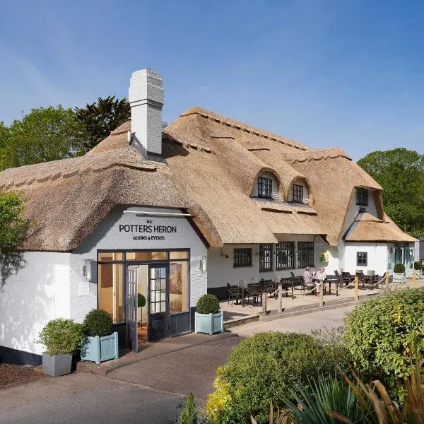 The Potters Heron - A Heartwood Inn, hótel í Romsey