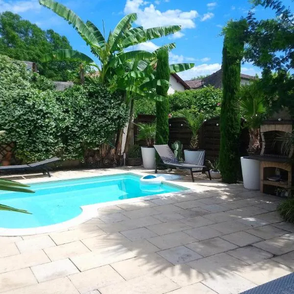 Le patio d'olivier, hotel in Beaumont-du-Périgord