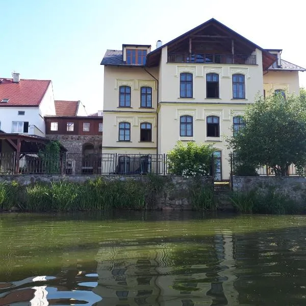 Apartmány Šetkova vila, hotel v Jindřichově Hradci