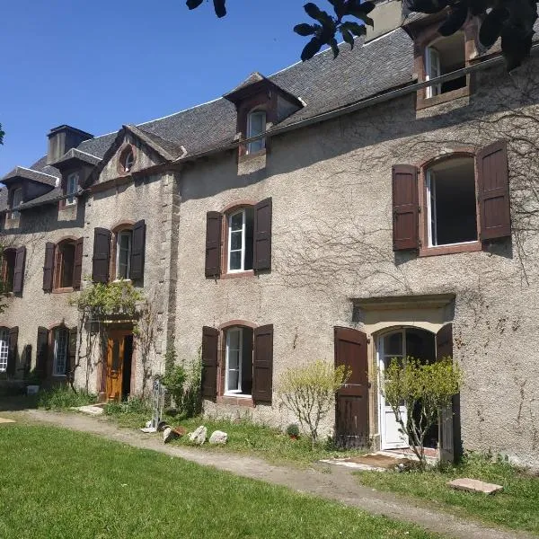 Chambres d'hôtes l'arche d'Yvann, hotel di Entraygues-sur-Truyère