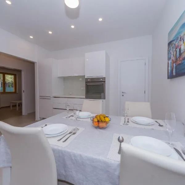 A&J deluxe apartment, hotel v destinaci Biograd na Moru