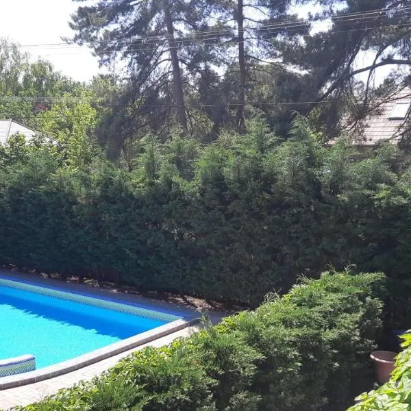 Schieszl Apartments Zamárdi 2, hotel v Zamardiju