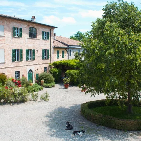 Corte La Volta, hotel in Paderna