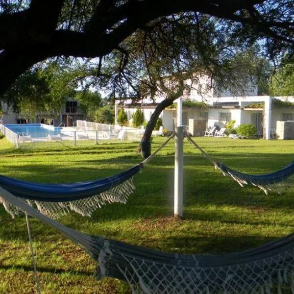 Complejo Colon Village, hotel in Colón