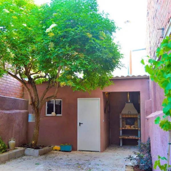 Casa Azafrán, hotel en Torrijo del Campo