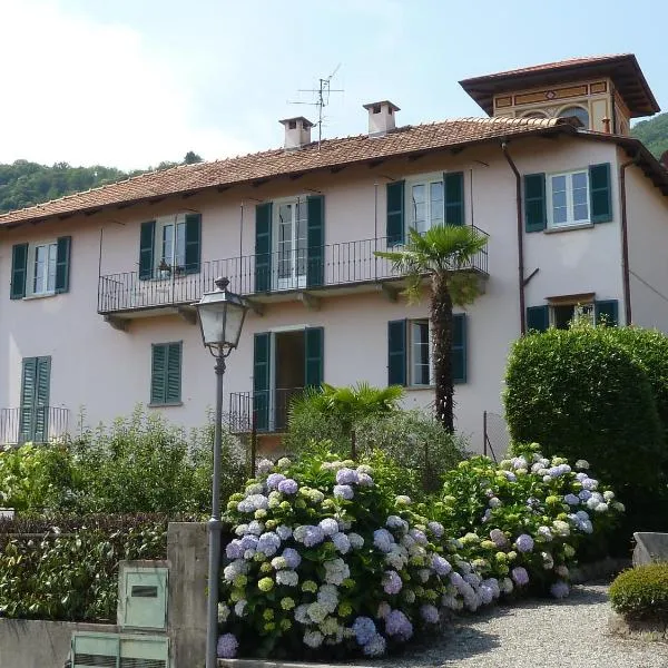 Forster's Nest, hotel v destinácii Cannero Riviera