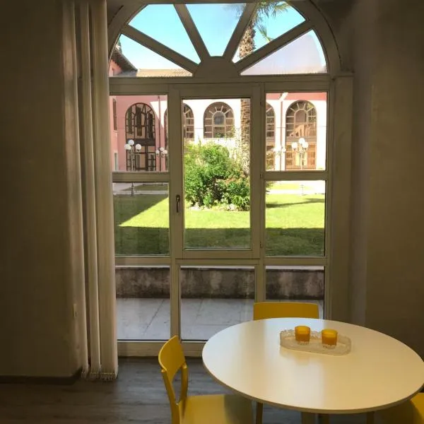 Vea Apartment: Padenghe sul Garda'da bir otel