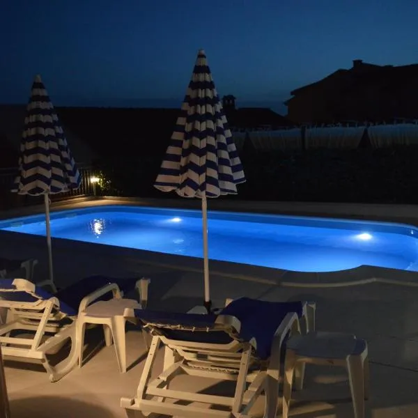 Apartments Vinka，位于珀德垂那的酒店