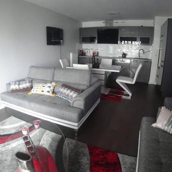 Bel appartement T2 près du lac avc un parking privé, hotel v destinaci Bordeaux