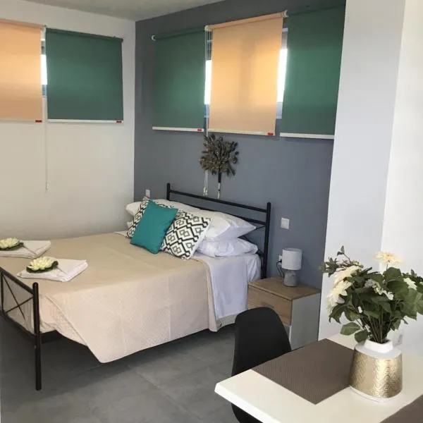 Summer Studio - Zakynthos!!, hotel v destinaci Argasi
