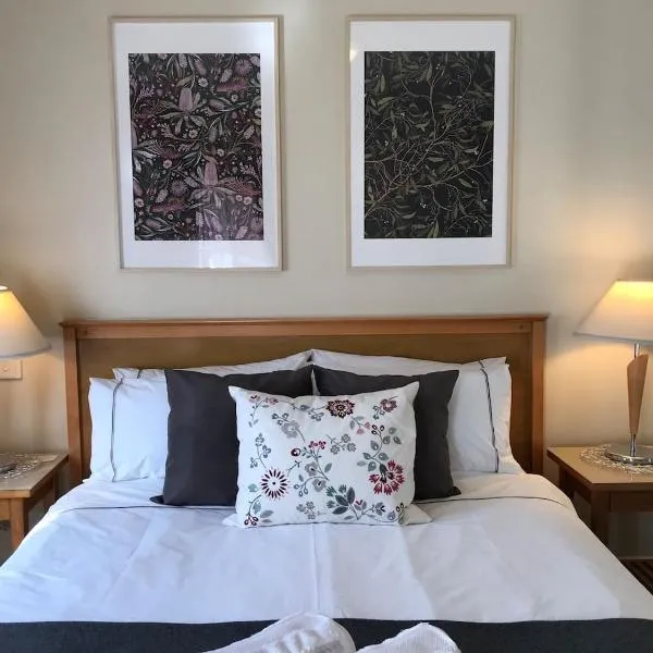 Eliza's Lookout, hotel sa Perth