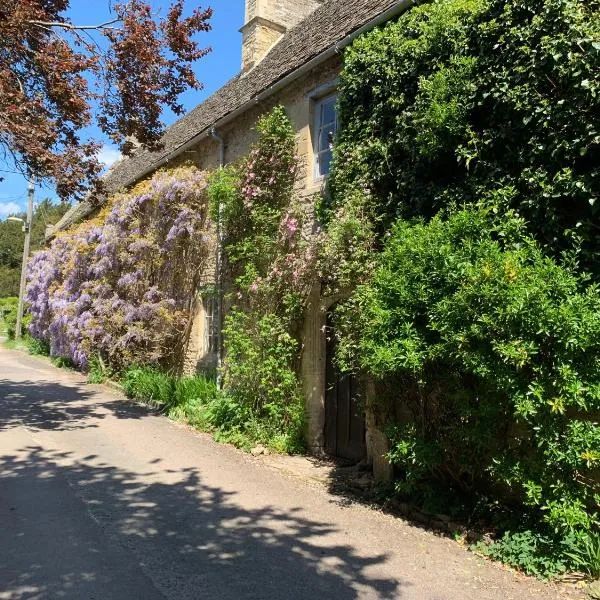 Pytts House Boutique Bed & Breakfast, hotel di Burford