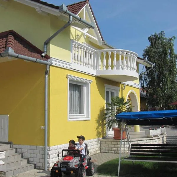Villa Jäger, hotel en Vonyarcvashegy