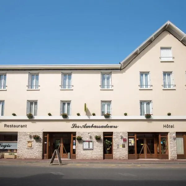Les Ambassadeurs Logis Hotels et Restaurant, hotel v destinácii Souillac