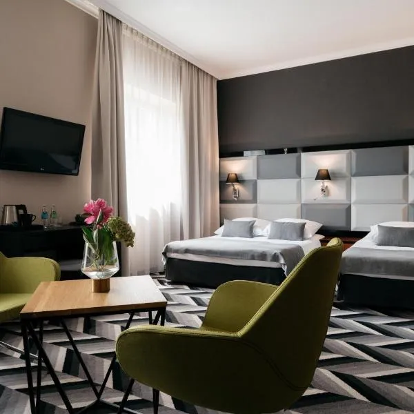 Hotel Apis, hotel a Szyce