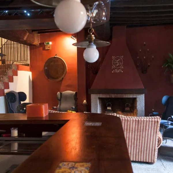Casa Rural con encanto "Los Postigos": Baños de Montemayor'da bir otel