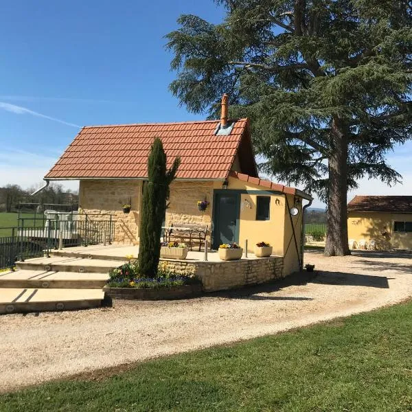 Domaine BORCHAMPS., hotel v destinaci Saint-Nizier-sous-Charlieu
