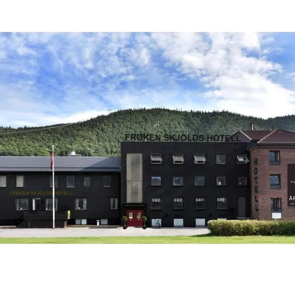 Frøken Skjolds Hotel Lyngengården, hotel em Mosjøen