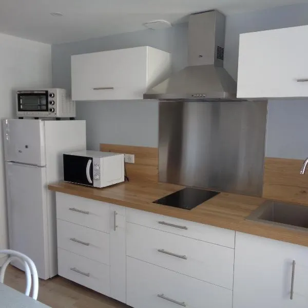 Appartement indépendant LE PANASSA, Centre ville, Garage privé, hotel in Saint-Étienne