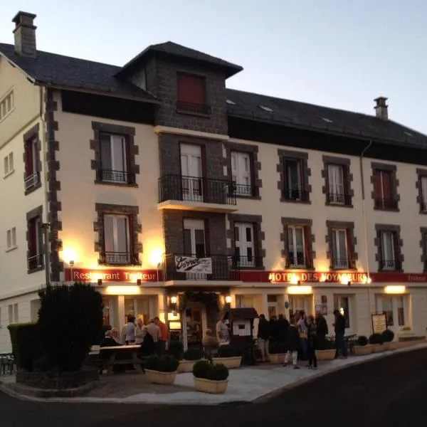 Hôtel des Voyageurs, hotel in Saint-Étienne-de-Chomeil