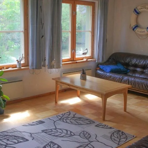 Paadi puhkemaja, hotel v destinaci Salinõmme