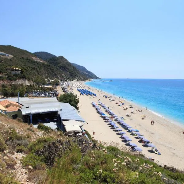 Theocharis Bros - Studios Apartments, hotel v destinaci Ayios Nikitas