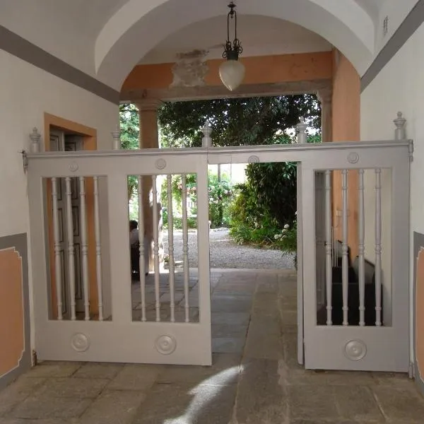 Vesna Loft in Luino, hotel in Luino