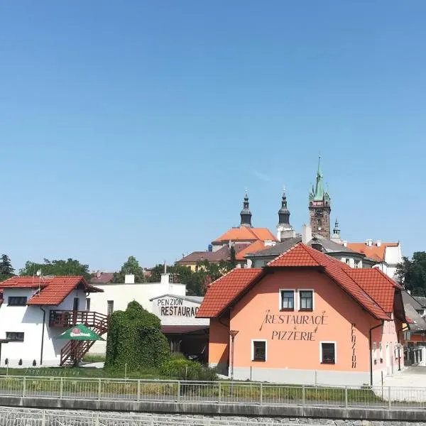 Penzion a restaurace U Strnada, отель в городе Клатови