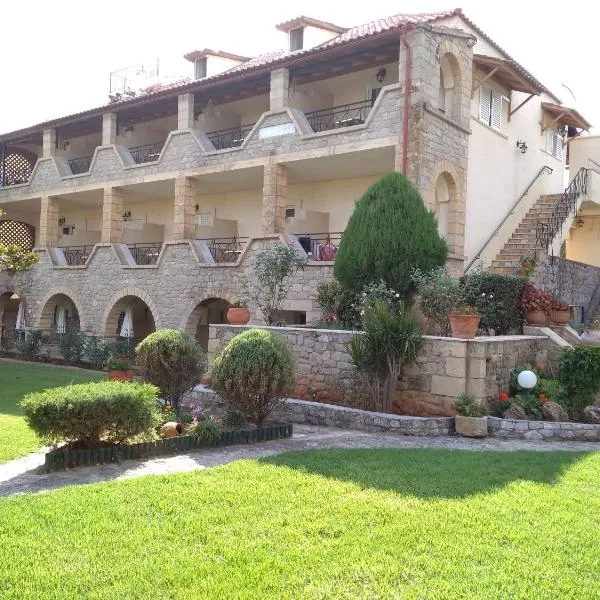 Maini Studios, hotel Sztúpában