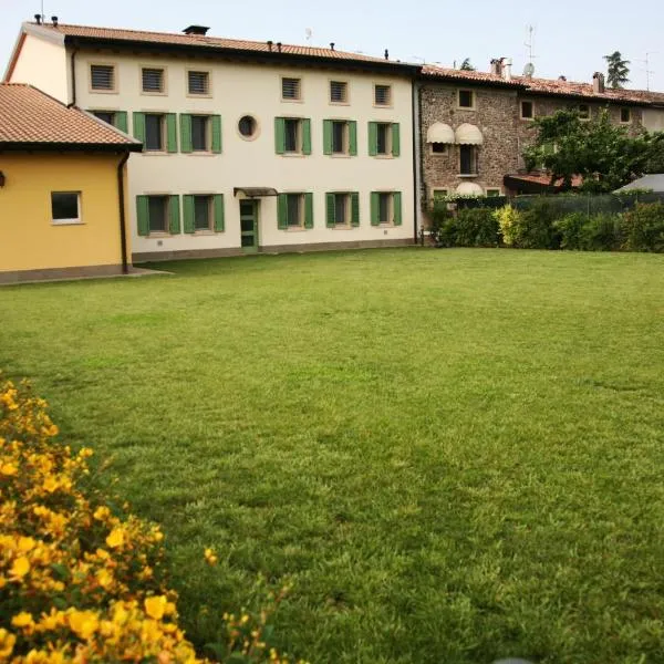 Ca' Vittori, hotel v destinaci Valeggio sul Mincio
