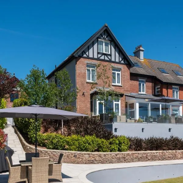 The Dartmouth Boutique B &B, hotel in Dartmouth