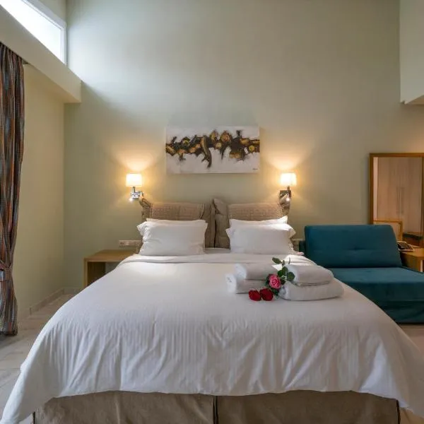 Edem Luxury Apartments, hotel in Néa Péramos