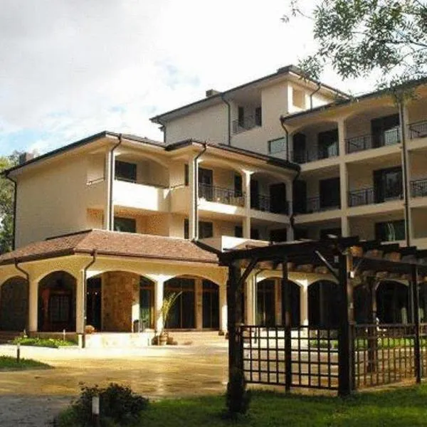 Hotel Park, khách sạn ở Aytos