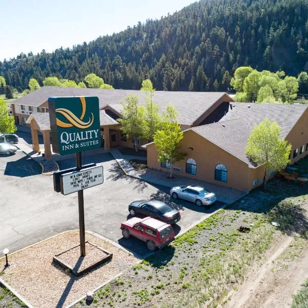 Quality Inn & Suites, hotel v destinaci South Fork