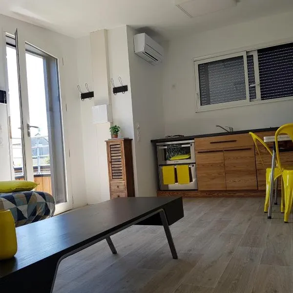 Angers Green Lodge - Yellow Sun Appartement, hôtel à Angers