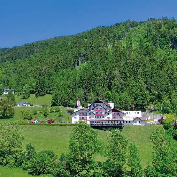 KOGLER`s Pfeffermühle Hotel & Restaurant, hotel v destinaci Sankt Urban