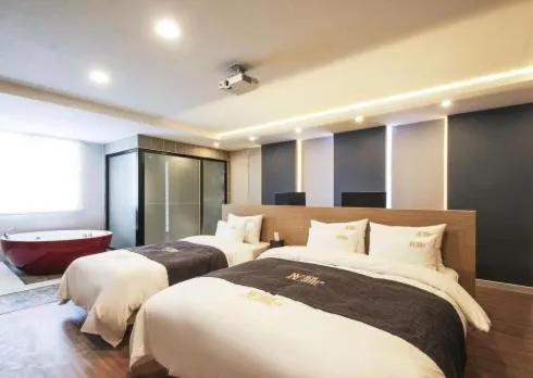 No.1 New Yorker Hotel, hotel in Jinju