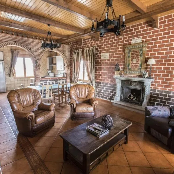 Casa Rural Rio Agueda، فندق في ثيوداد رودريجو