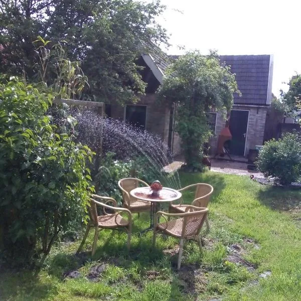 Tinyhouse op Terschelling, מלון בהורן