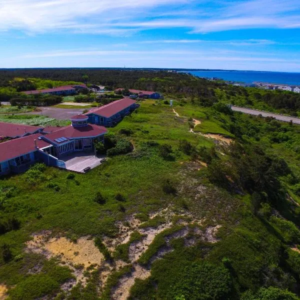 Dune Crest Hotel, hotel en Truro